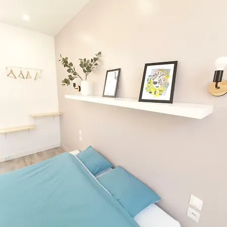 Sweet Aparthotel 2*