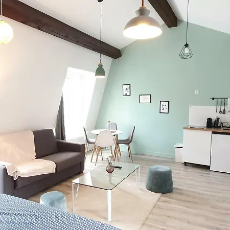 Sweet Aparthotel 2*